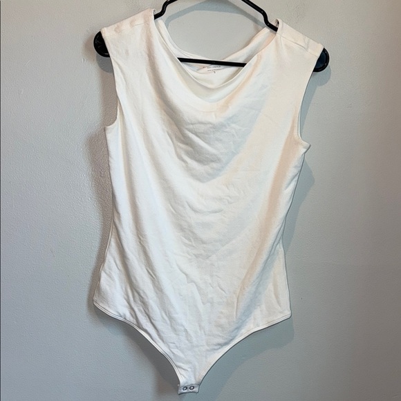 Banana Republic Small Soft Stretch White Sleeveless Top Bodysuit - Picture 1 of 6